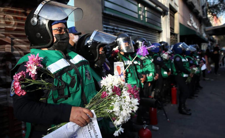 Tras marcha del 8M, mujer policía denuncia acoso sexual de un oficial en Coyoacán