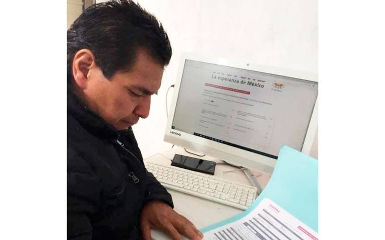 Impide cabildo de Zacatelco incorporación de regidor suplente; el afectado denunció el hecho ante el TET