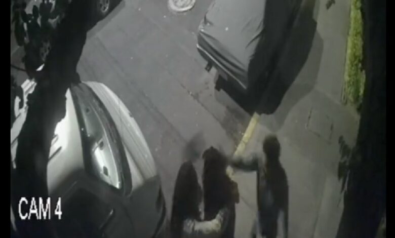 Detienen a hombres involucrados en asalto a una joven en Coyoacán; VIDEO revela modus operandi