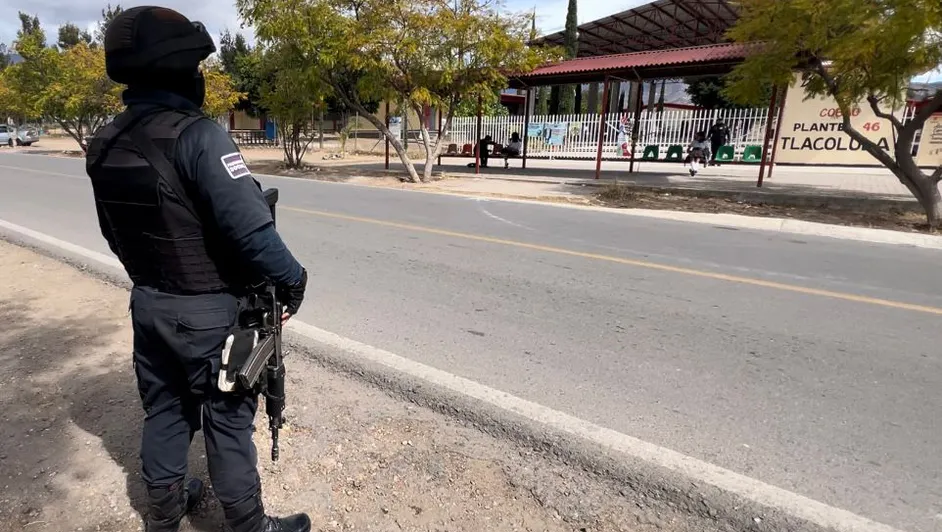 Hallan 5 fosas clandestinas con restos humanos entre límites de Oaxaca y Veracruz