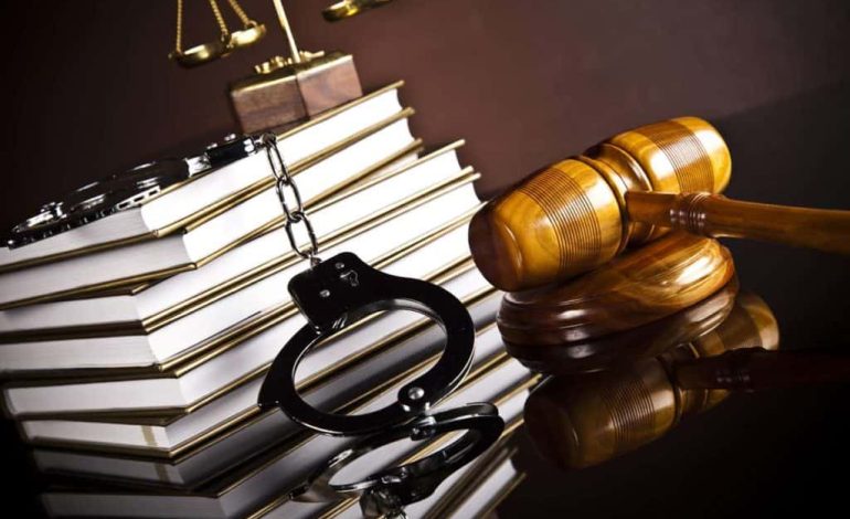 Padres de joven con discapacidad violada acusan dilación en el caso