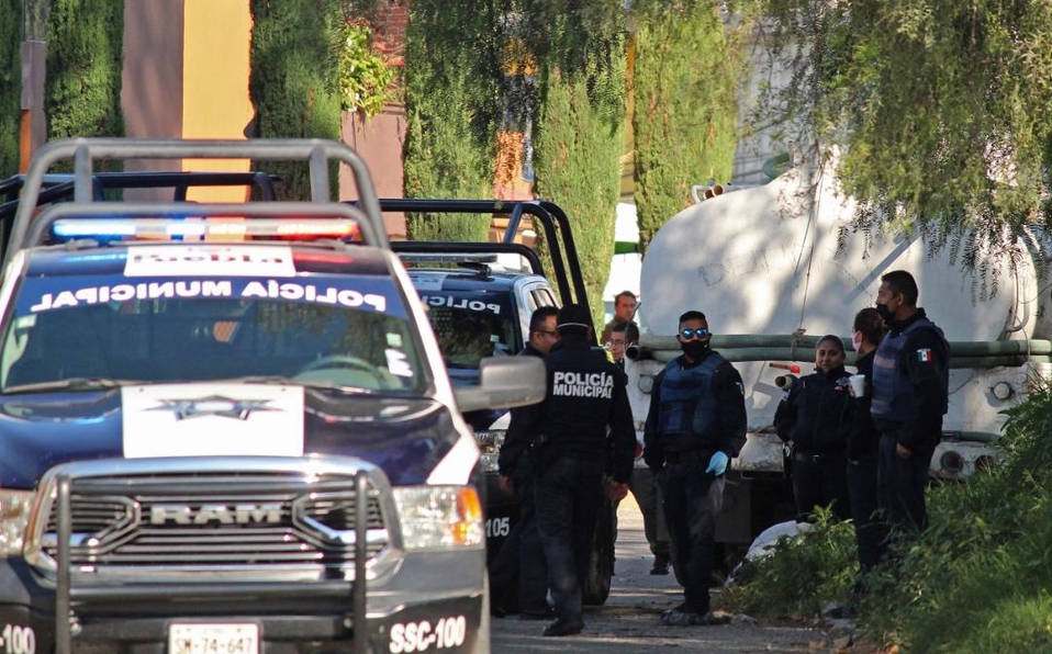 Halla campesino a un cuerpo semienterrado en campos de cultivo en Tequexquitla