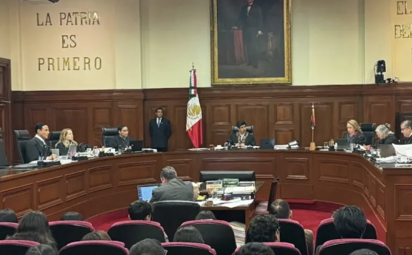 Corte frena artículos de Puebla por invadir atribuciones de la Federación