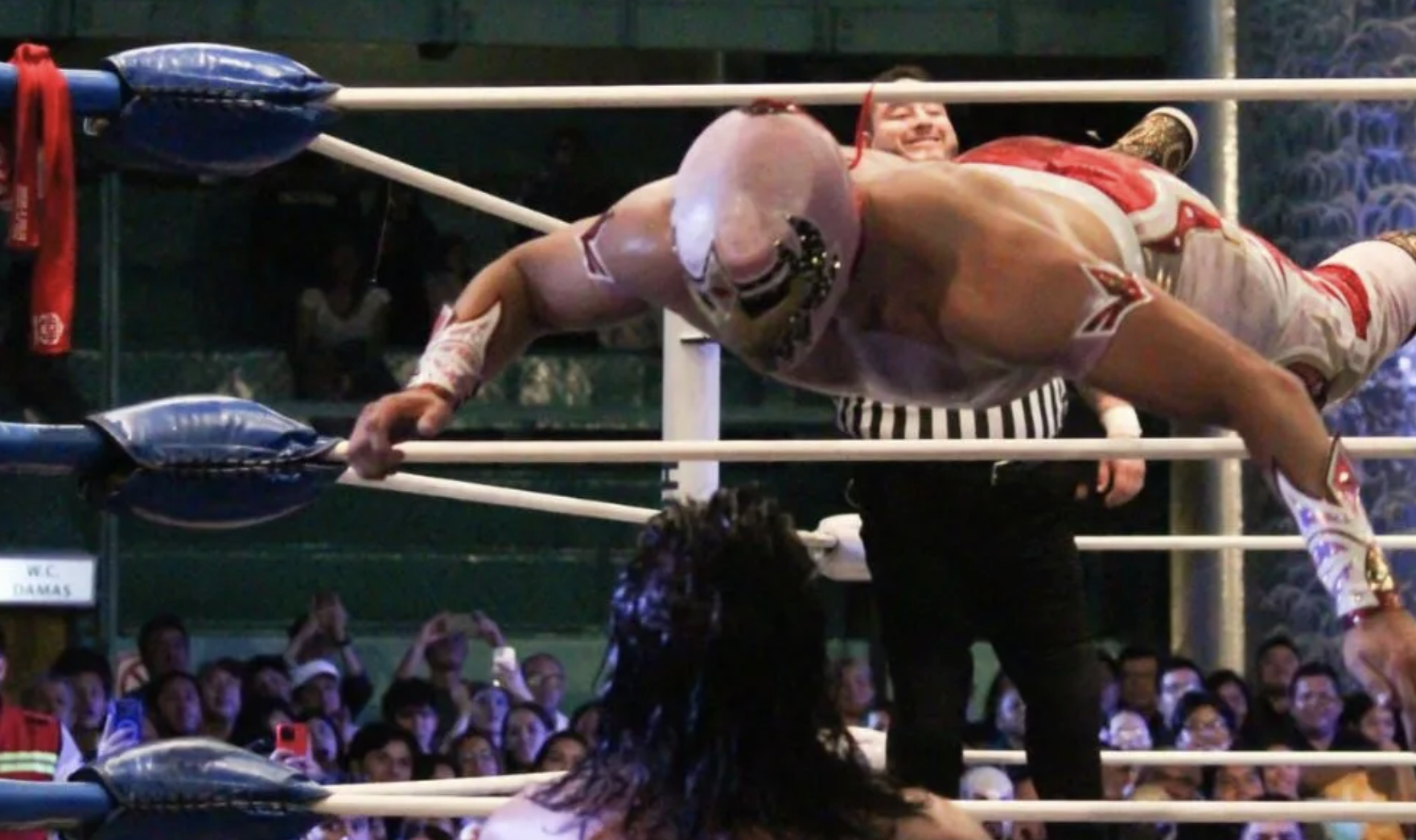 Este lunes habrá lucha libre en Puebla y Soberano Jr va en estelar